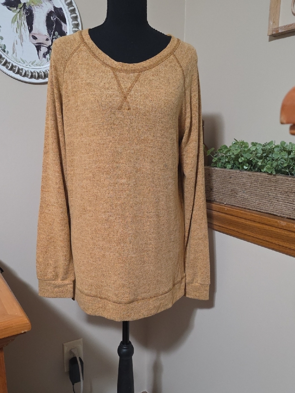 Women's Crewneck Sweater in Mustard